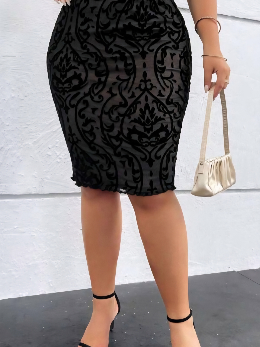 Black Flocked Pattern Pencil Skirt